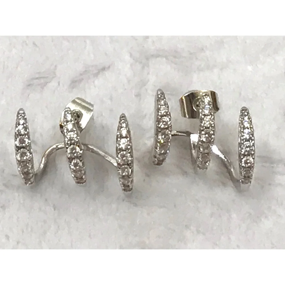 Unbranded trendy claws